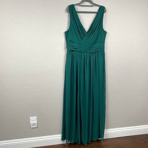 New Dessy Collection Sleeveless Draped Chiffon Maxi Dress With Slit Hunter Green - Picture 3 of 11
